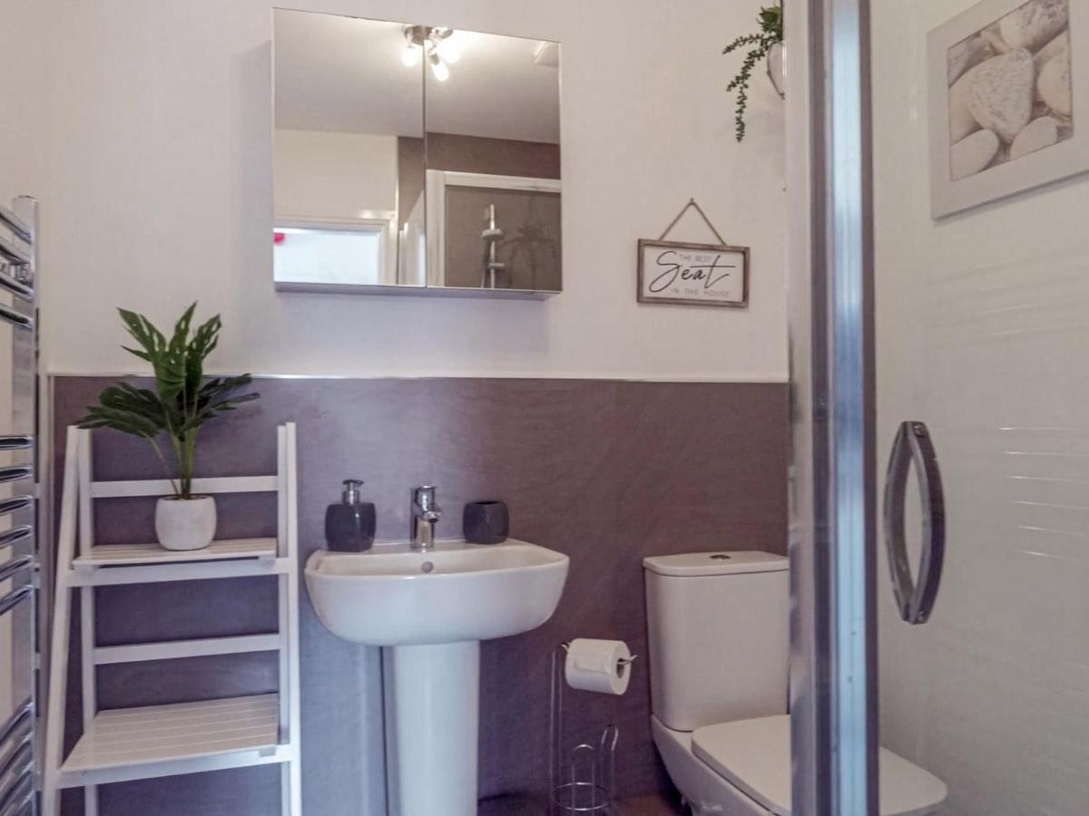 Crescent View Apartment